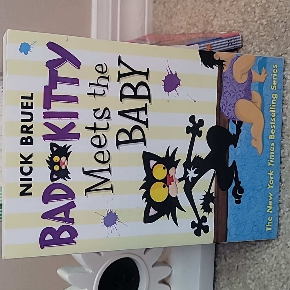 Bad Kitty Book Collection - Picture 7 of 8